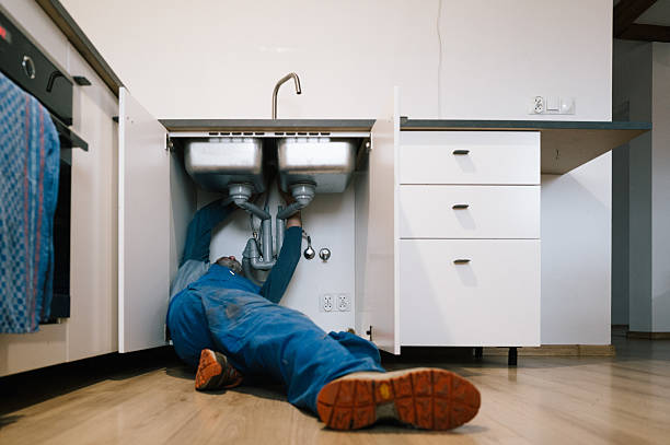Professional Pipe Repair technician working in Quantico, VA